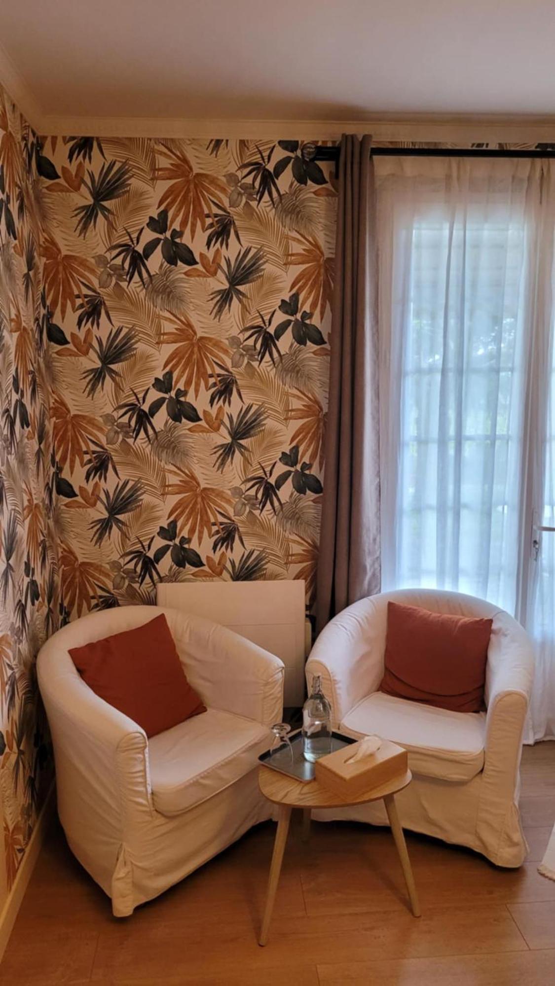A L'Ombre De La Treille -Proche Saint-Emilion Bed & Breakfast Dış mekan fotoğraf